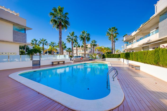 Image No.49-3 Bed Apartment for sale