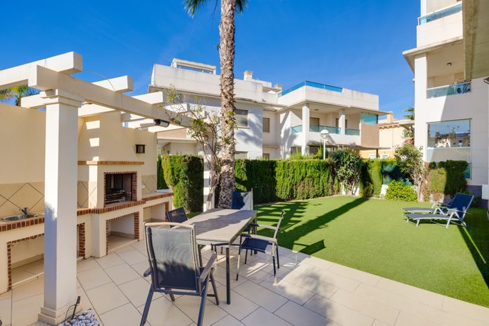 Image No.8-3 Bed Apartment for sale