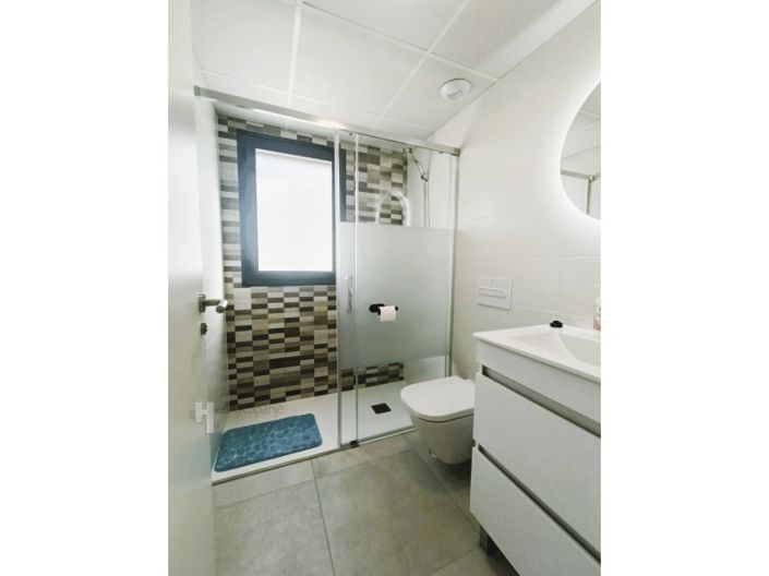 Image No.10-3 Bed Townhouse for sale