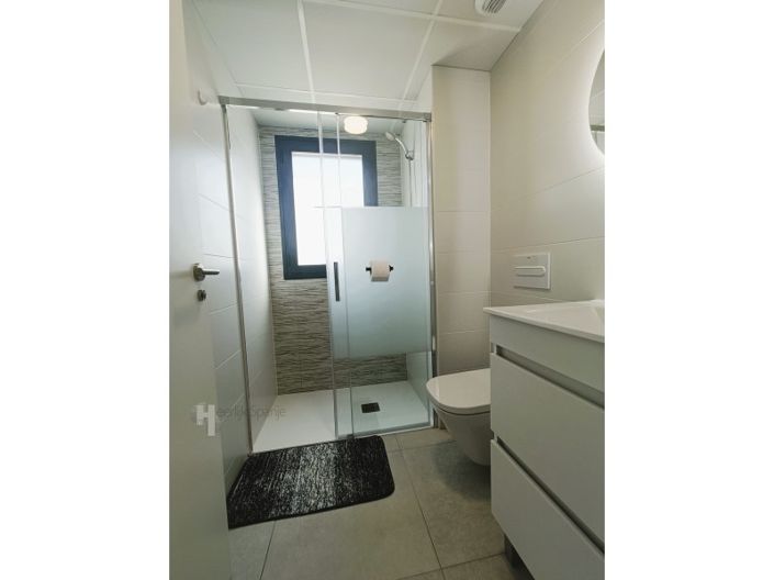 Image No.18-3 Bed Townhouse for sale