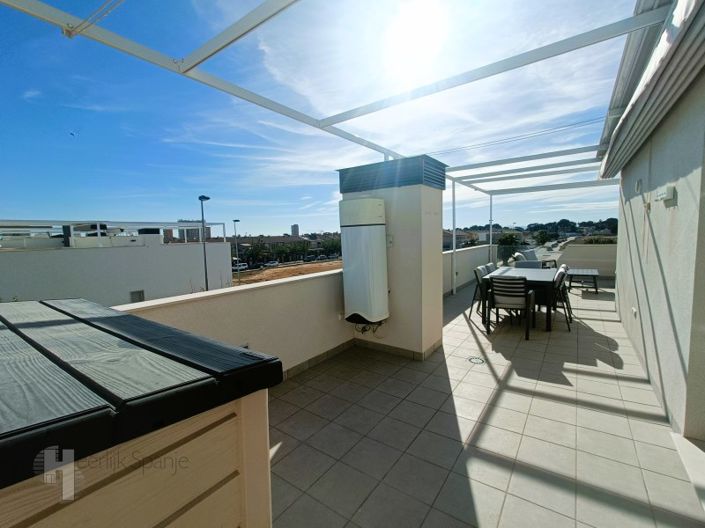 Image No.23-3 Bed Townhouse for sale