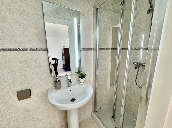 Image No.11-3 Bed Villa for sale