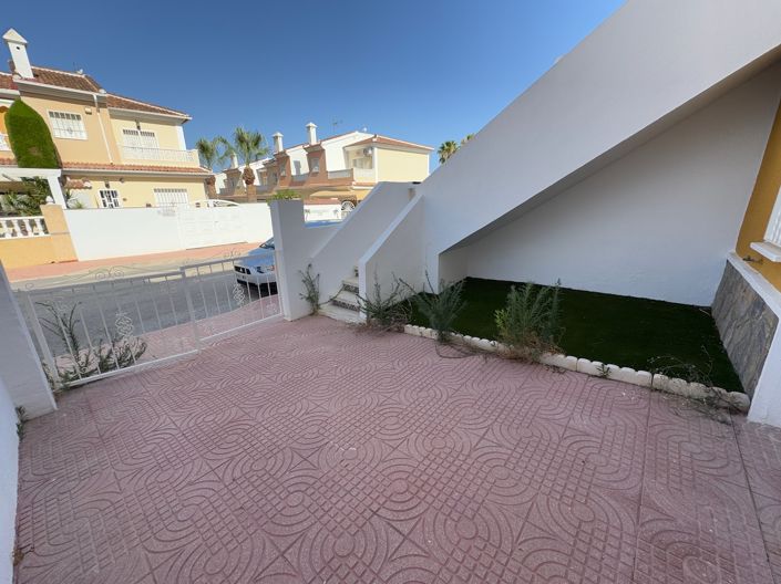 Image No.24-3 Bed Villa for sale