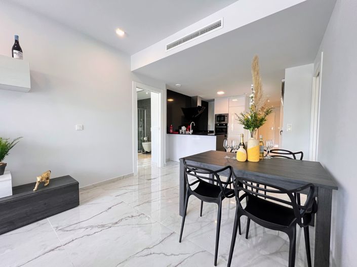 Image No.17-2 Bed Apartment for sale