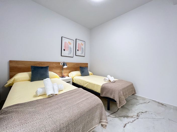 Image No.21-2 Bed Apartment for sale