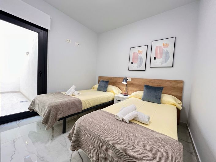 Image No.22-2 Bed Apartment for sale