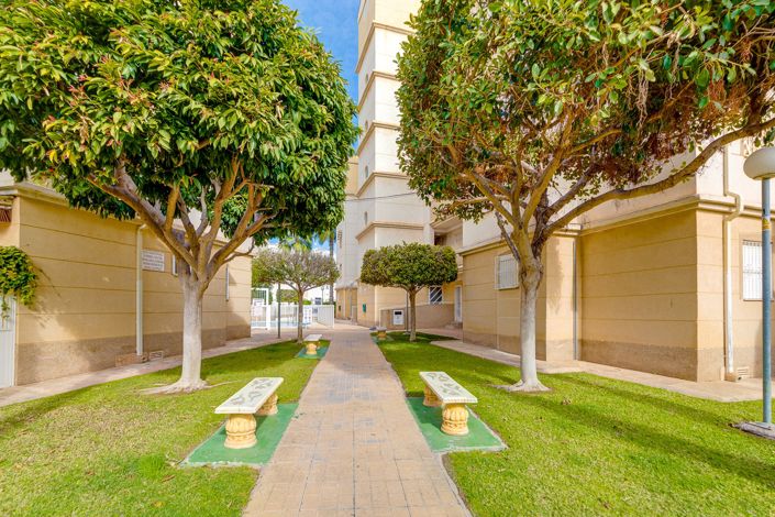 Image No.40-2 Bed Apartment for sale