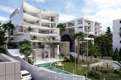 1 - Voula, Commercial