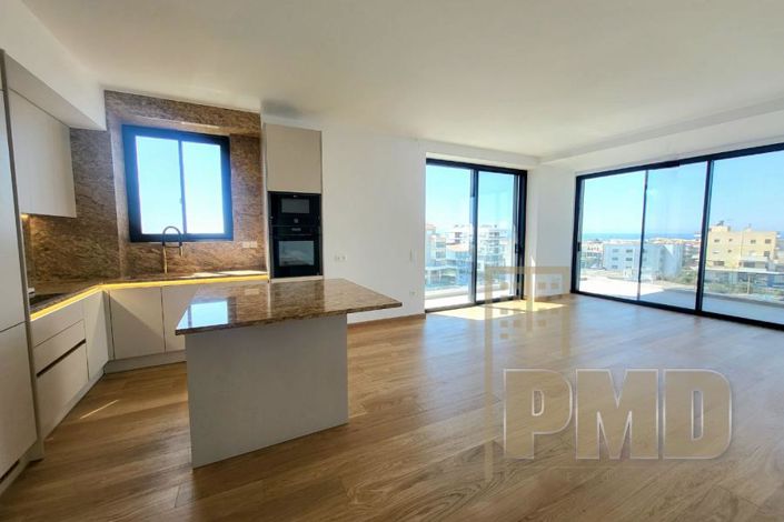 Image No.1-3 Bed Apartment for sale