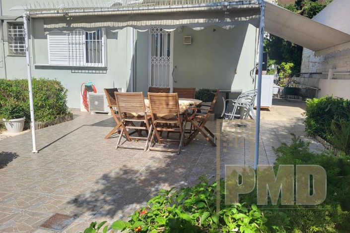 Image No.1-2 Bed House for sale