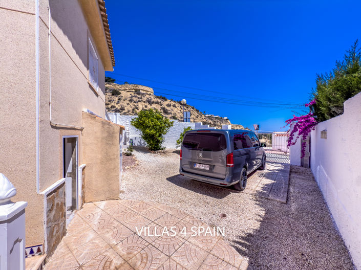 Image No.12-4 Bed Villa for sale