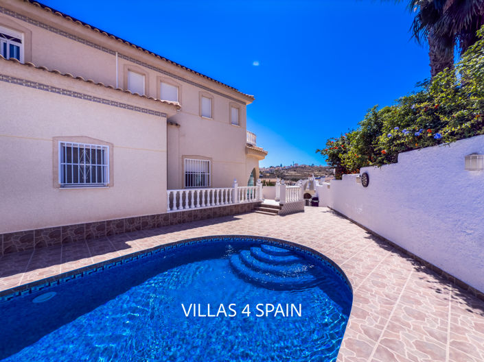 Image No.6-4 Bed Villa for sale