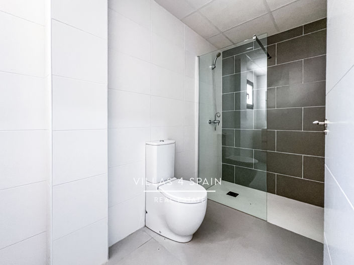 Image No.24-3 Bed Villa for sale