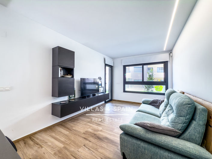 Image No.10-2 Bed Apartment for sale