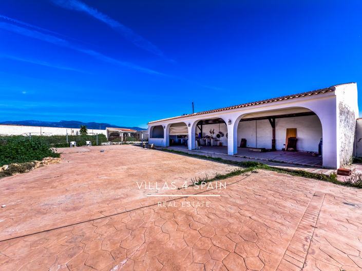 Image No.14-8 Bed Villa for sale