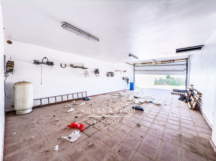 Image No.47-8 Bed Villa for sale