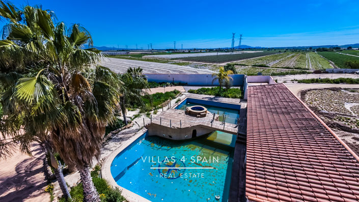 Image No.55-8 Bed Villa for sale