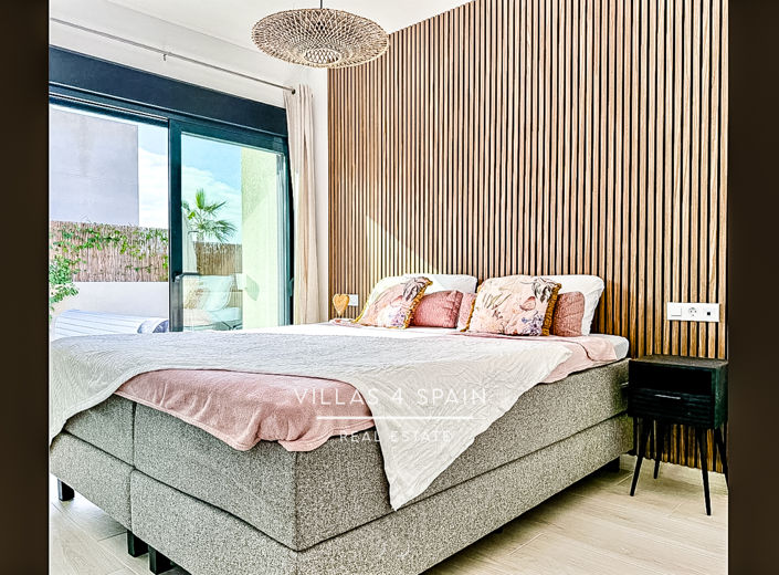 Image No.12-3 Bed Villa for sale