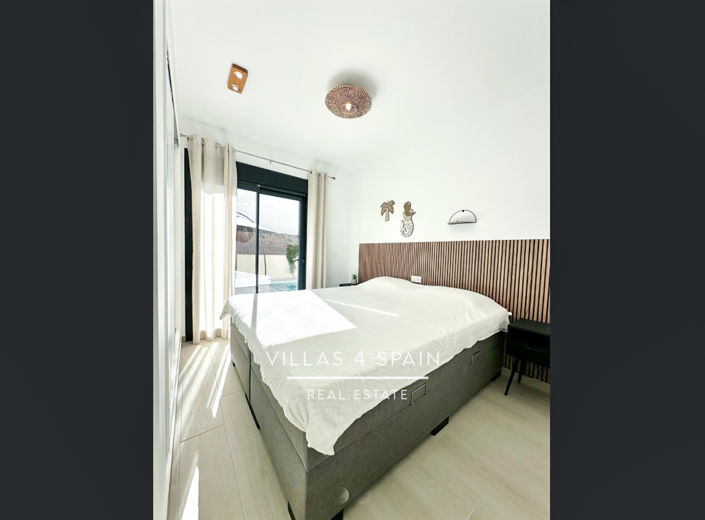 Image No.14-3 Bed Villa for sale