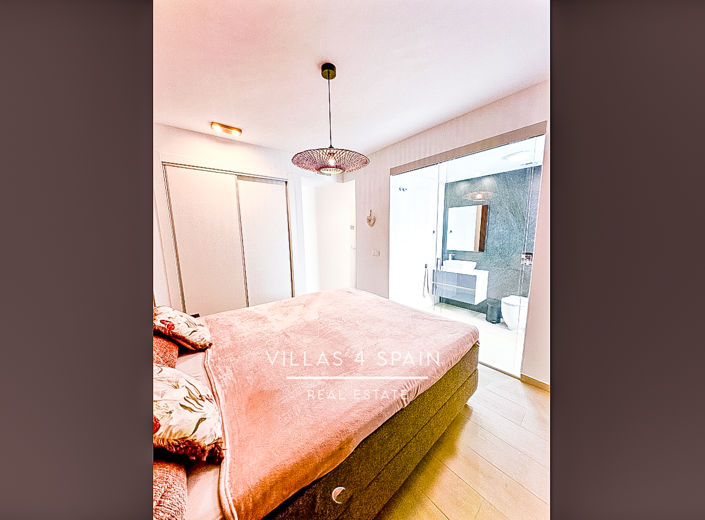 Image No.18-3 Bed Villa for sale