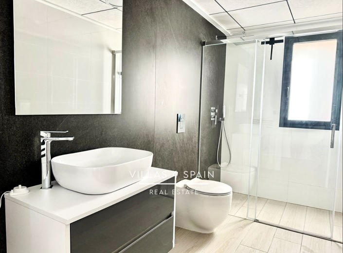 Image No.19-3 Bed Villa for sale