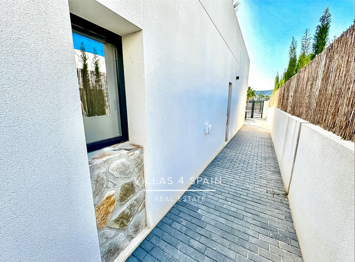 Image No.22-3 Bed Villa for sale