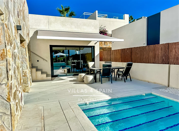 Image No.1-3 Bed Villa for sale