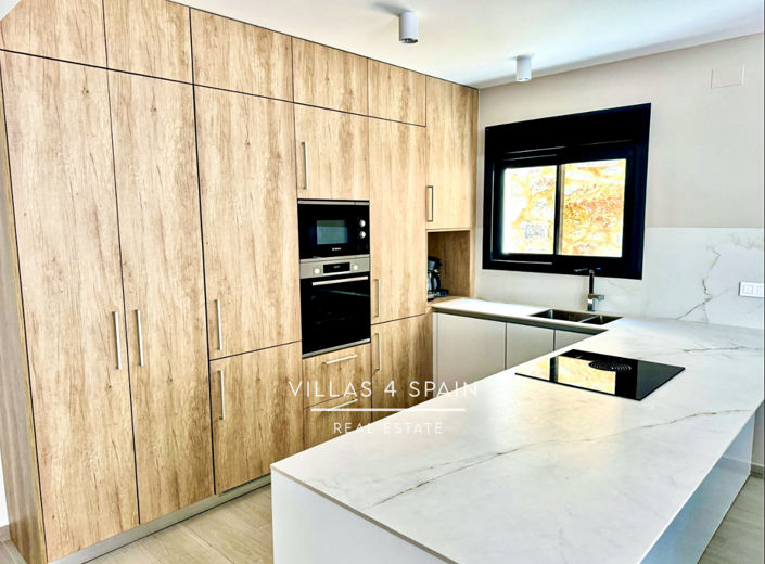 Image No.7-3 Bed Villa for sale