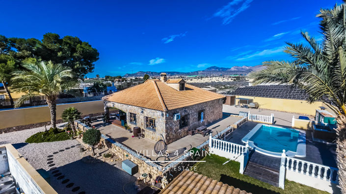 Image No.15-4 Bed Villa for sale