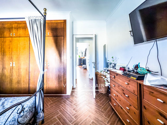 Image No.42-4 Bed Villa for sale