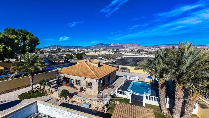 Image No.3-4 Bed Villa for sale