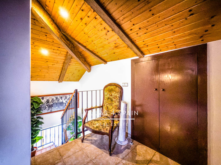 Image No.51-4 Bed Villa for sale