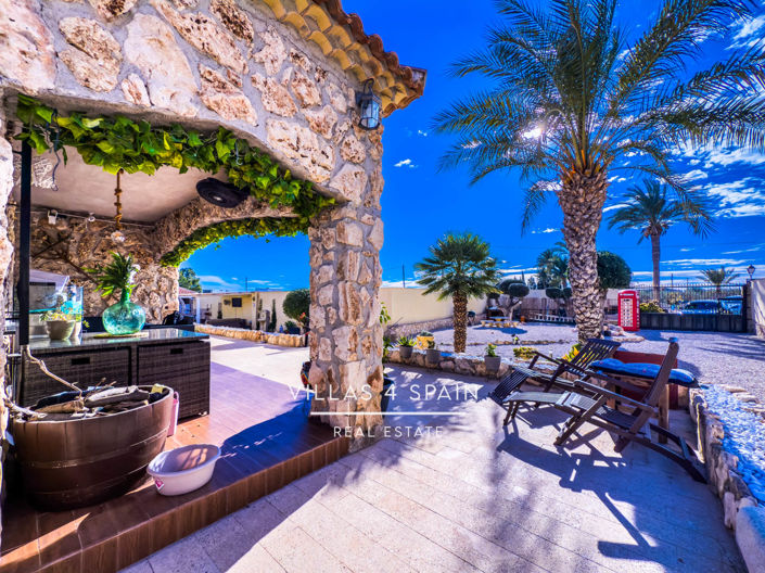 Image No.10-4 Bed Villa for sale