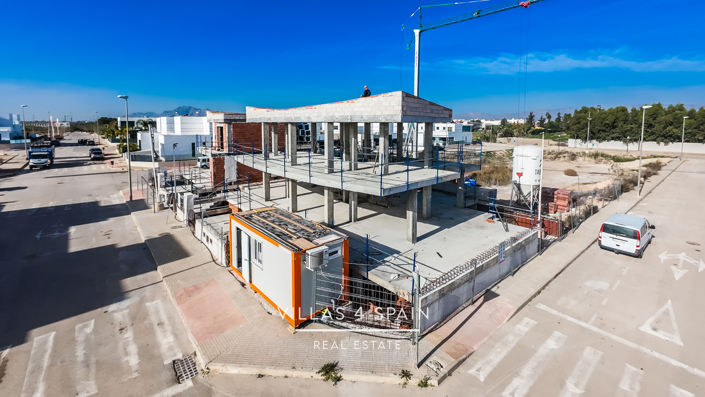 Image No.10-3 Bed Villa for sale