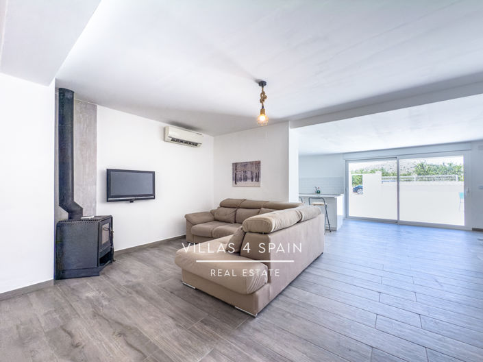 Image No.14-4 Bed Property for sale