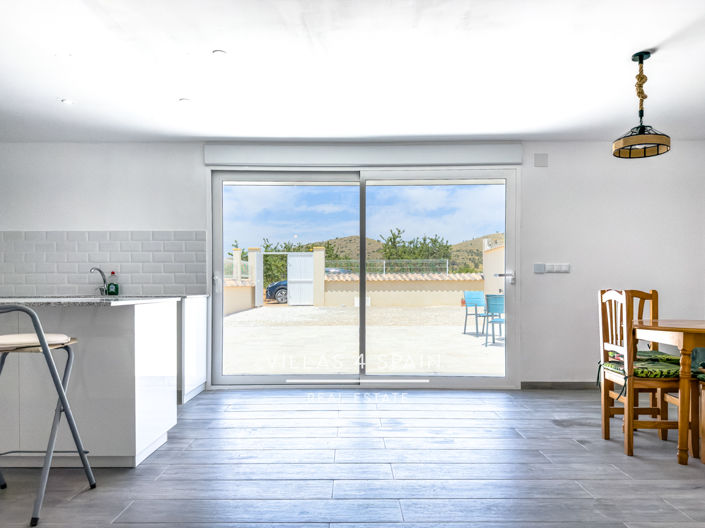 Image No.29-4 Bed Property for sale