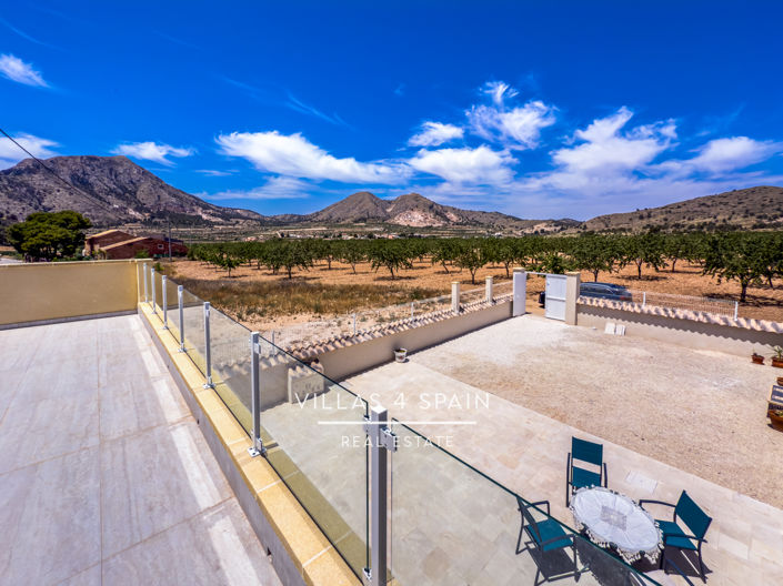 Image No.64-4 Bed Property for sale