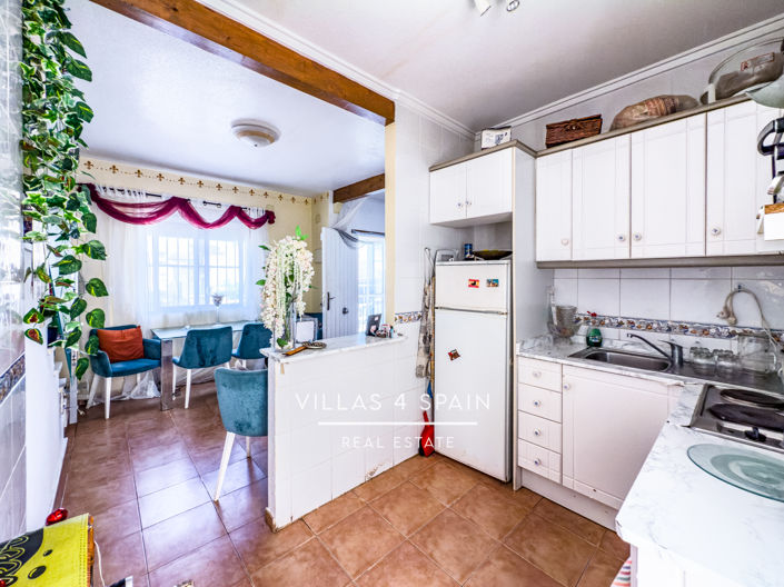 Image No.25-3 Bed Property for sale