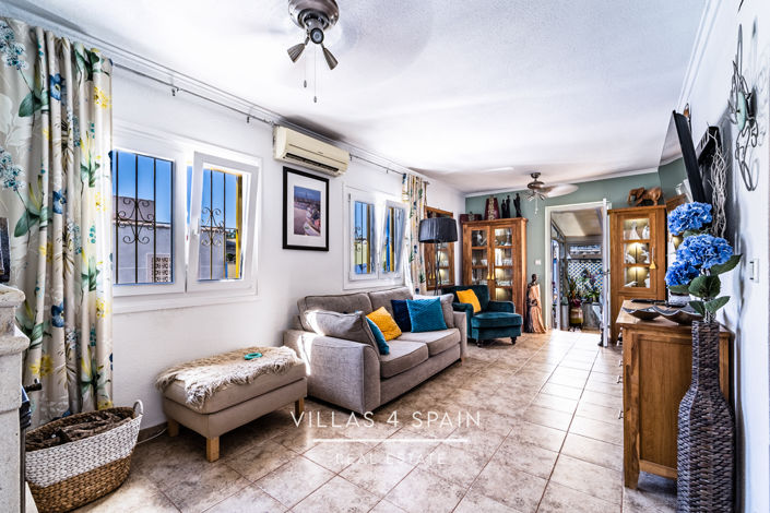 Image No.20-Villa de 4 chambres à vendre à Orihuela Costa