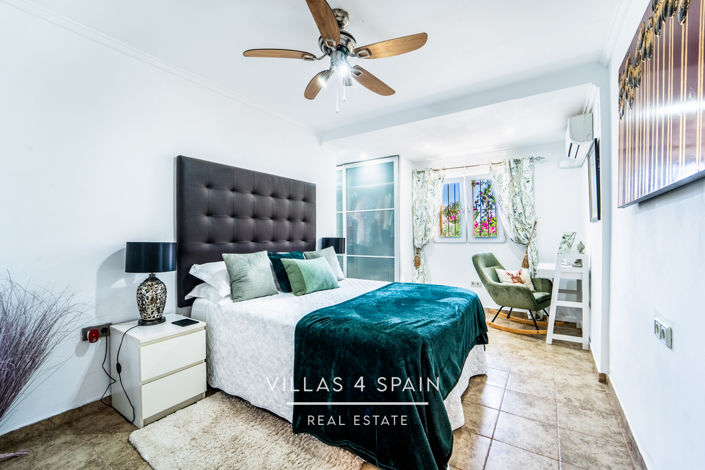 Image No.27-Villa de 4 chambres à vendre à Orihuela Costa