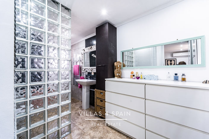 Image No.31-Villa de 4 chambres à vendre à Orihuela Costa