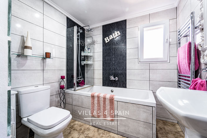 Image No.32-Villa de 4 chambres à vendre à Orihuela Costa