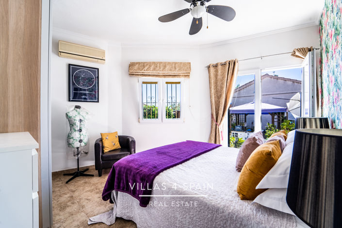 Image No.37-Villa de 4 chambres à vendre à Orihuela Costa