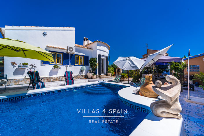 Image No.5-Villa de 4 chambres à vendre à Orihuela Costa