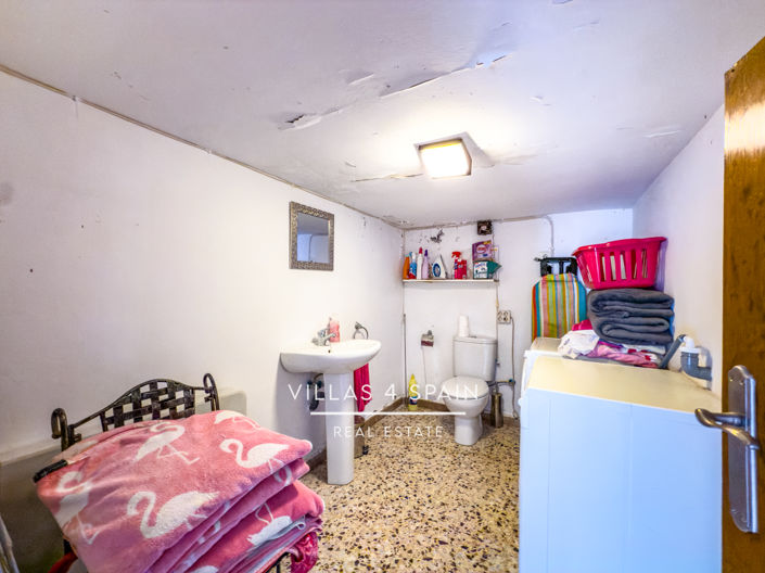 Image No.62-4 Bed Villa for sale