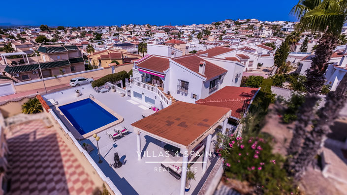 Image No.65-4 Bed Villa for sale