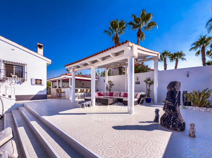 Image No.10-4 Bed Villa for sale