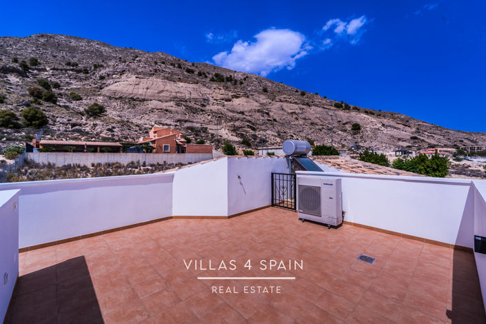 Image No.58-3 Bed Villa for sale