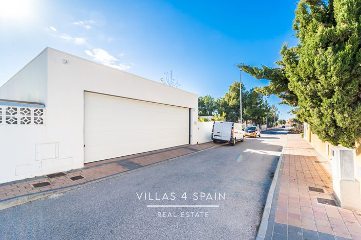 Image No.44-3 Bed Villa for sale