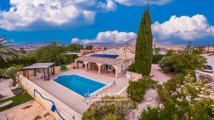 Image No.1-3 Bed Villa for sale